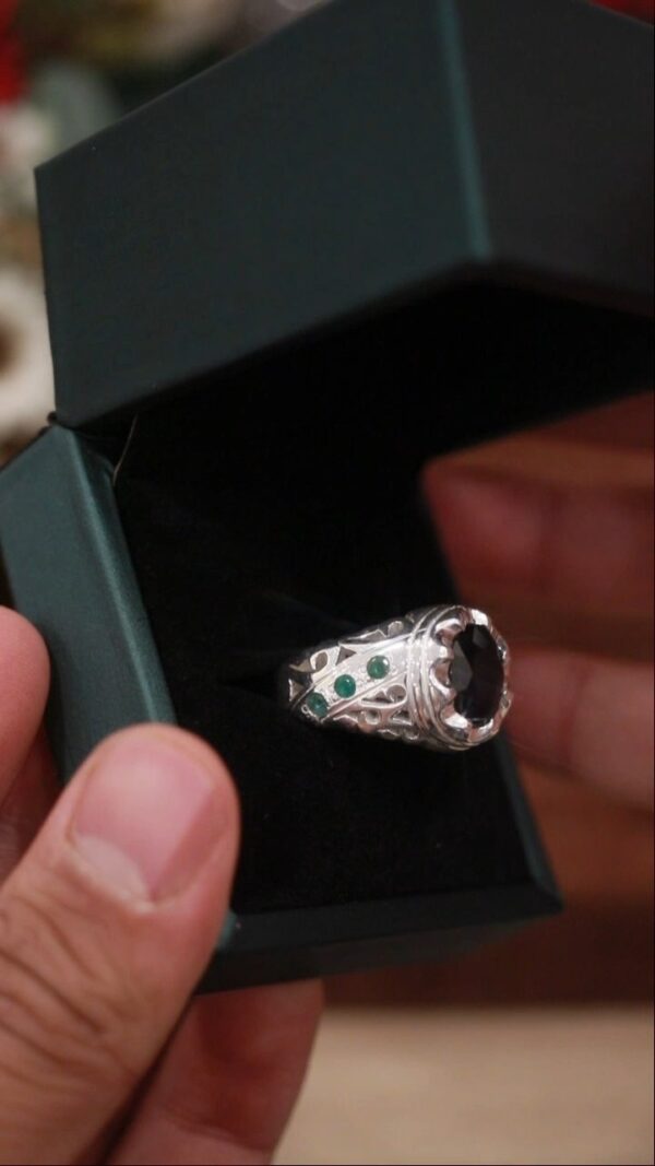 Genuine Sapphire زفير طبيعي 🔬بشهادة الفحص